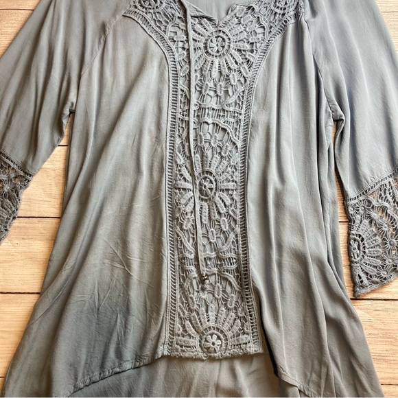 Indigo Thread Co slate blue tunic, size Large. Beautiful! - Picture 2 of 5